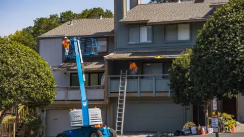 vinyl siding contractor hourly rate How Much Do Vinyl Siding Contractors Charge Per Hour? (2026 Guide) Understanding Hourly Rates for Vinyl Siding Contractors
